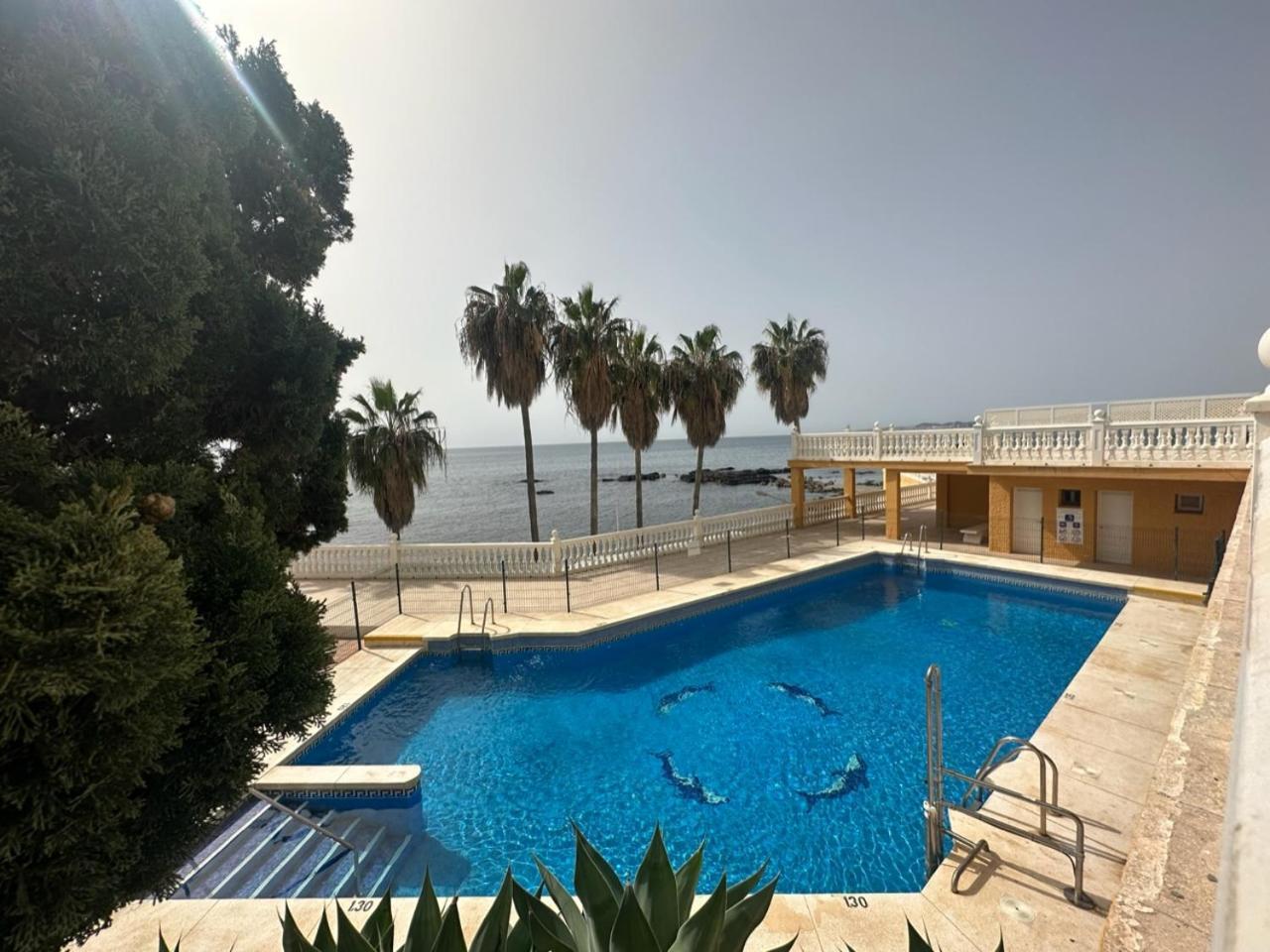 La Perla Beach بينالماذينا المظهر الخارجي الصورة